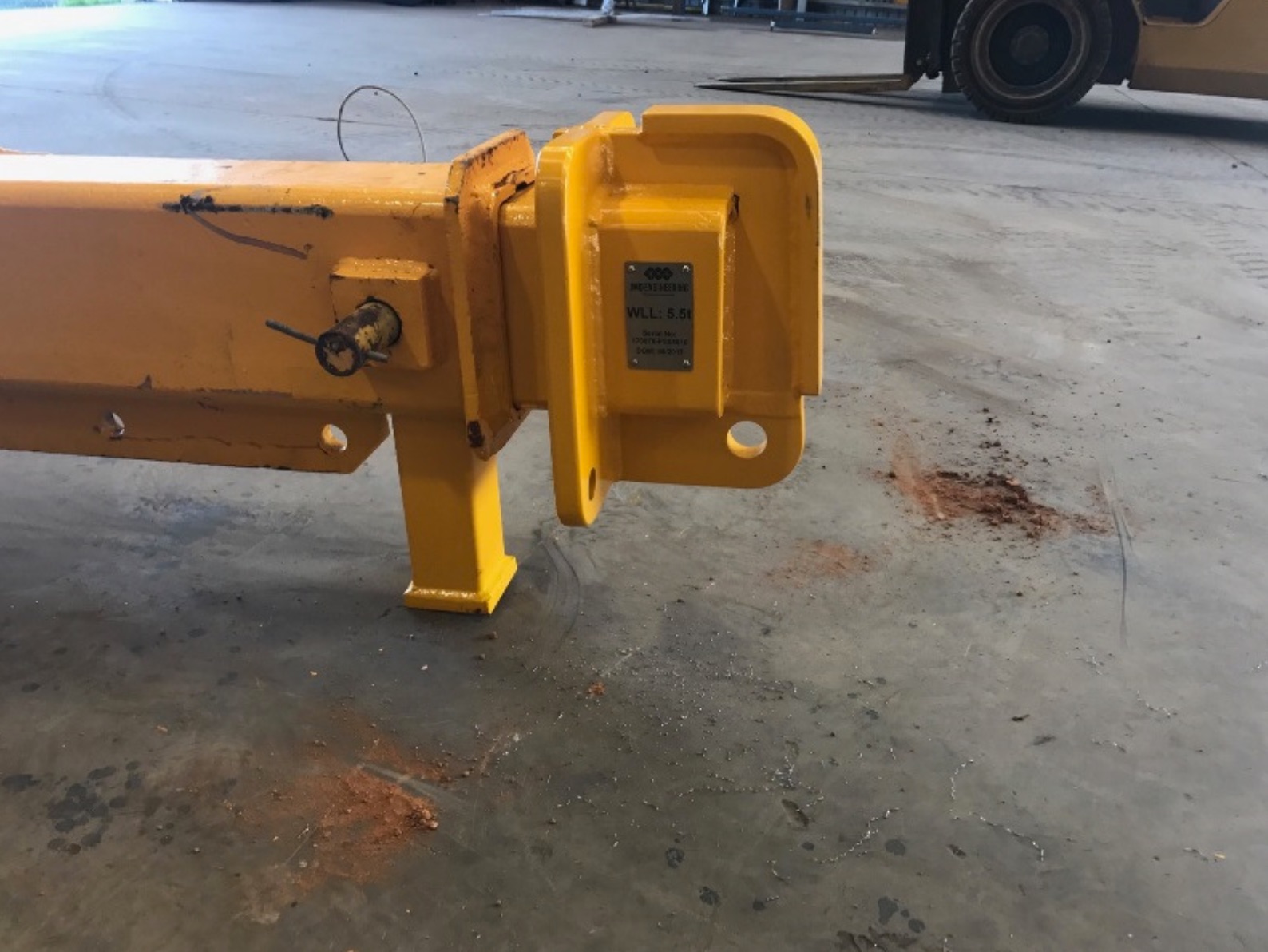 GRIFFIN COAL | IT38 CAT LIFTING ATTACHMENT - JMD Engineering